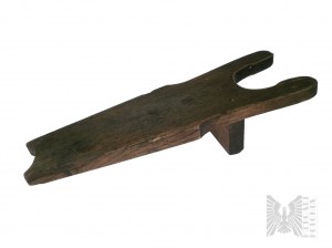 Old Wooden Shoe Pulling Tool so called Dog.