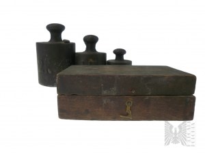 Set of Old Shaft Scale Weights