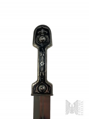 Ancien couteau décoratif avec manche et fourreau richement gaufrés - Métal et plastique