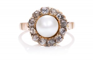 Pearl and diamond ring 2nd half of 20th century.