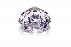 Ring with amethyst and diamonds 'Dream & Love' early 21st century, Mauboussin