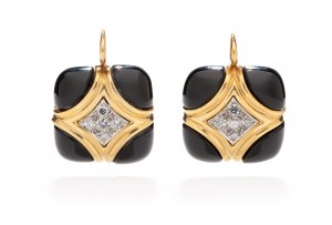 Boucles d'oreilles en diamant et onyx 2e moitié du 20e siècle.