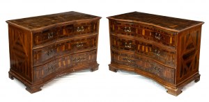 Rare pair of Venetian chests of drawers