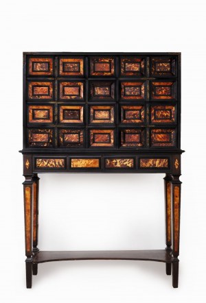 Italian tortoiseshell coin cabinet, Louis XIII