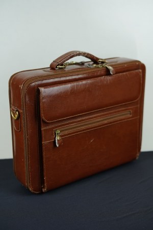 PERSONAL LEATHER BAG
