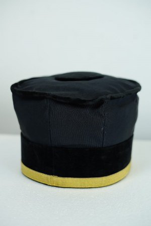 HONORARY DEGREE HAT