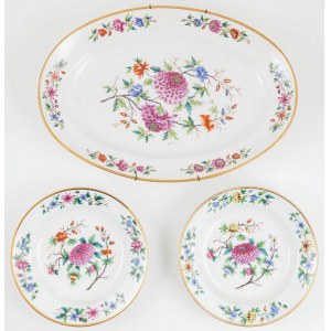 UNE DOUBLE BOULEUSE ET DEUX TALIES ROUGES, Russie, Saint-Pétersbourg, Manufacture impériale de porcelaine, années du règne de Nicolas Ier, vers 1840.