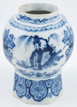 POTICHE VASON IN CHINESE STYLE, Netherlands, Delft, 17th / 18th century.