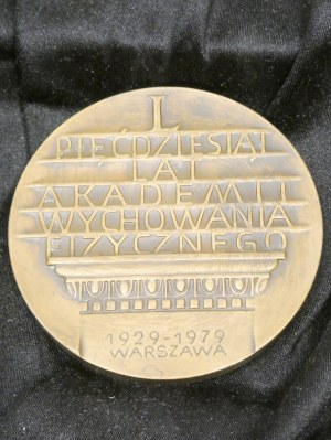 Anna Jarnuszkiewicz medal PIĘĆDZIESIĄT LAT AKADEMII WYCHOWANIA FIZYCZNEGO 1929-1979 WARSZAWA, projektowała i wykonała Anna Jarnuszkiewicz