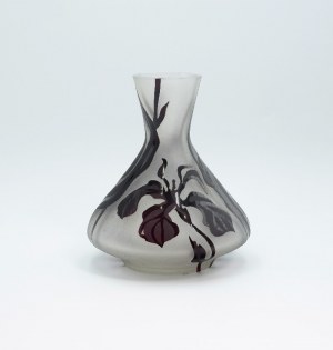 Iris vase