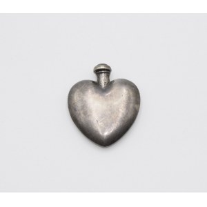 Heart-shaped perfume flacon
