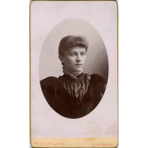 Varsovie, Karoli &amp; Troczewski - Jeune femme, vers 1890.