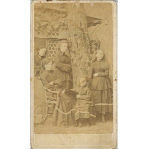 Kraków, Rzewuski W. - Kobiety, dziewczynki, ok. 1867.