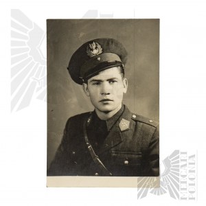 People's Republic of Poland - Photo of Aviation Second Lieutenant - Air Eagle in  Cabbage .