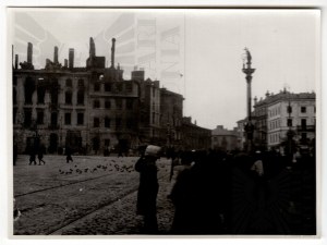 Okupace - Zámecké náměstí Vypálené domy Varšava