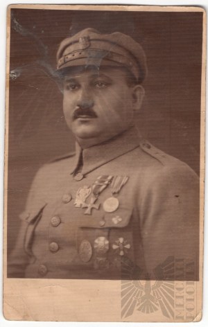 II RP Photo of Legionary Union Officer with Interesting Badges - Podlasie Division, Prisoner of Idea, Second Brigade of Polish Legions, 34th Infantry Regiment, ZOR, Lithuanian-Byelorussian Front, and Medals: Cross of Valour (x 3) and Army Medal