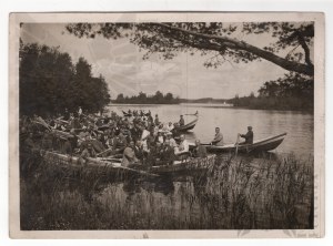 II RP- Fotografie z archeologické expedice (?) Trakai - jezero Galwe Lodzki (3)