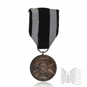 PRL - Srebrny Medal Założonym Na Polu Chwały