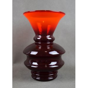 Vase, Lucyna PIJACZEWSKA, Barbara Glassworks, 1970s.