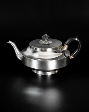 Stříbrná konvice na čaj od firmy Malcz