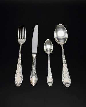 Silver cutlery for 6 persons
