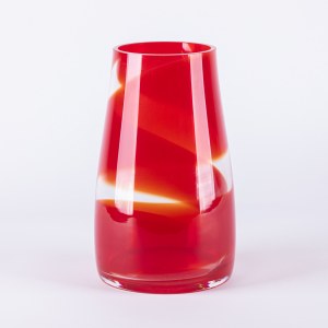 Tarnowiec Glassworks, Vase with red decoration, early 21st century.