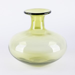 Tarnowiec Glassworks, Olive vase, early 21st century.