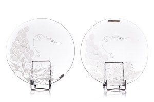 Set of two platters 