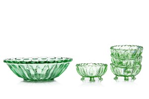 Bowl and 4 bowls green