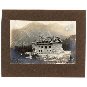 Tatra Mountains - photograph, shelter on Hala Gąsienicowa (d1830)