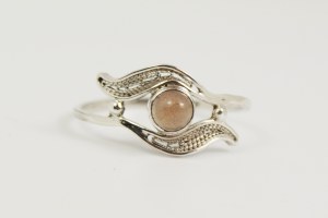 Imago Artis silver filigree ring with chalcedony