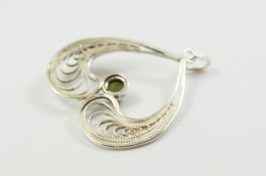 Silver pendant with jade, filigree