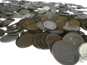 Komunistické Poľsko - zbierka bankoviek a mincí rôznych nominálnych hodnôt