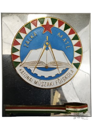 Maďarsko, kolem roku 1980. - Pamětní deska k 35 letům Vojenské technické školy Zalka Mate (Zalka Mate - Katonai Muszaki Foiskola).