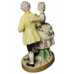 MEISSEN, Man and woman on oval base on grass