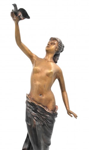 Artist unknown, Bronze figure of a woman