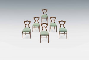 Šest biedermeierovských židlí