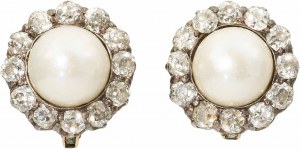 Boucles d'oreilles en perles avec diamants