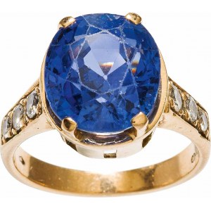 Sapphire ring