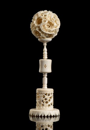 AN IVORY PUZZLE BALL