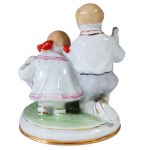 Kinder mit Tauben, entworfen von Swetlana Wladislawowna Golembowskaja Bolzan (1927-2016), Kiewer Experimentelle Keramische und Künstlerische Fabrik KEKHZ