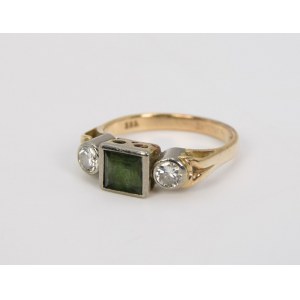 Ring mit Smaragd