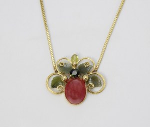 Necklace with semi-precious stones