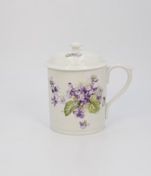 KUZNEVTSOV [M. S. KUŹNIECOV] - PORCELANY FABRIC [CONCERN], Container with handle and lid decorated with bouquets of purple pansies