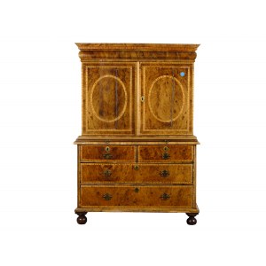 Top-mounted chest of drawers, North German or English, mid 18th century