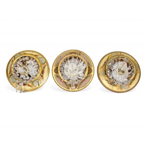 3 ceiling lights