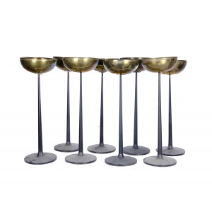 8 ashtrays