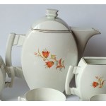 ĆMIELÓW. Serwis porcelanowy do herbaty Płaski dla 5 osób: dzbanek, mlecznik, cukiernica oraz 5 filiżanek ze spodkami