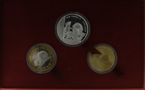 Third Republic, Set of medals and 2 gold 2005 John Paul II