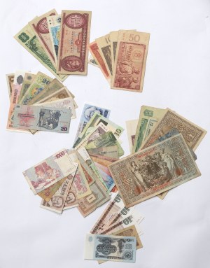 Lot of world banknotes